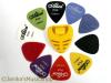 YELLOW PICK HOLDER +10 ASSORTED PLECTRUMS
